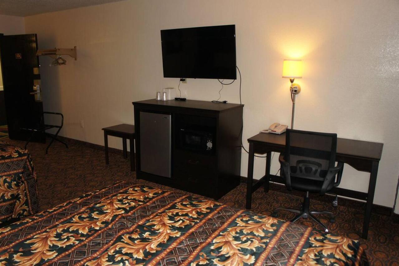 Econo Lodge Waite Park Экстерьер фото