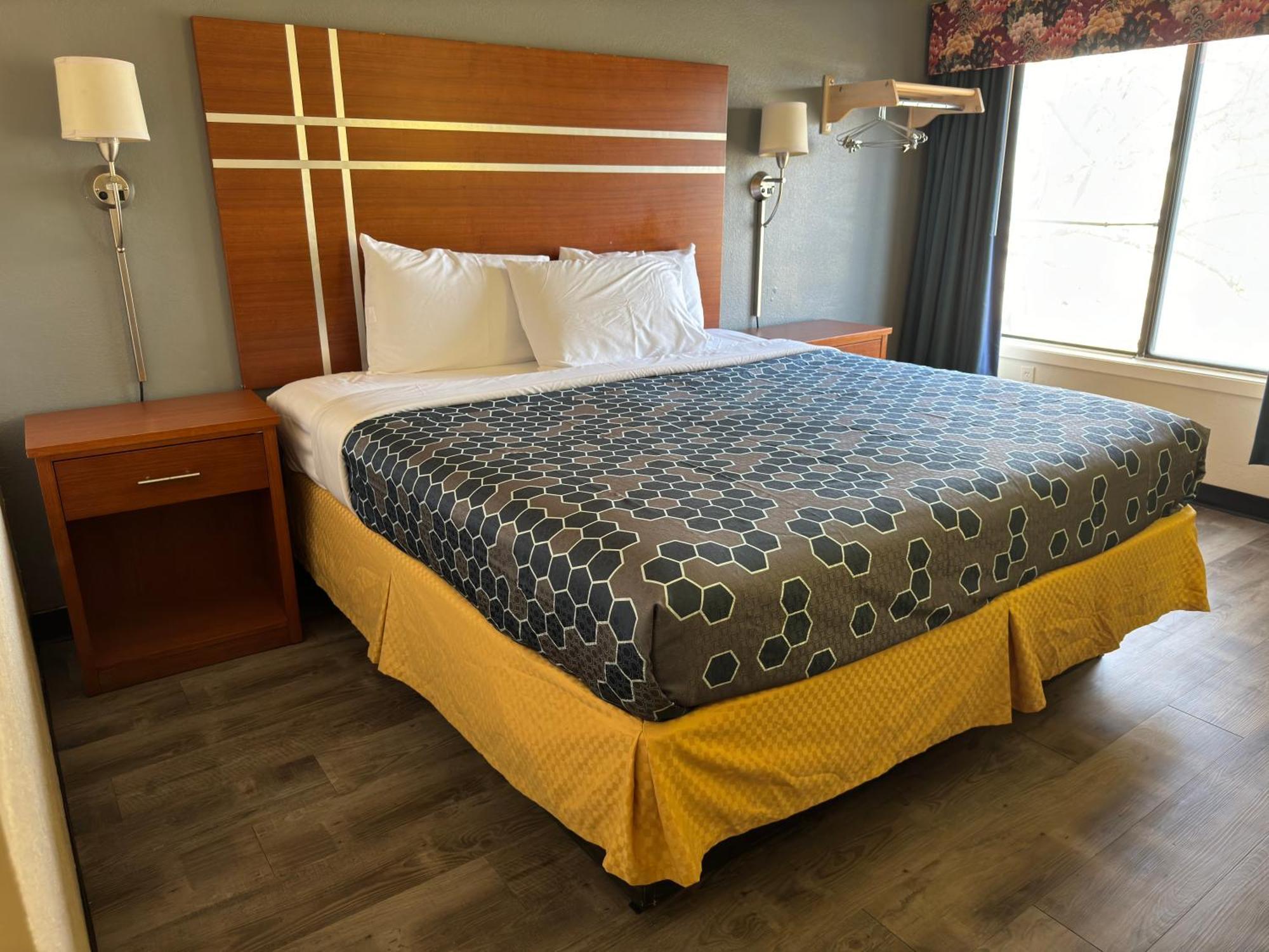 Econo Lodge Waite Park Экстерьер фото